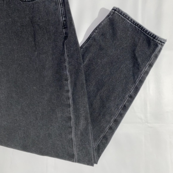 American Eagle Black Denim Mom Jeans - Picture 3 of 11